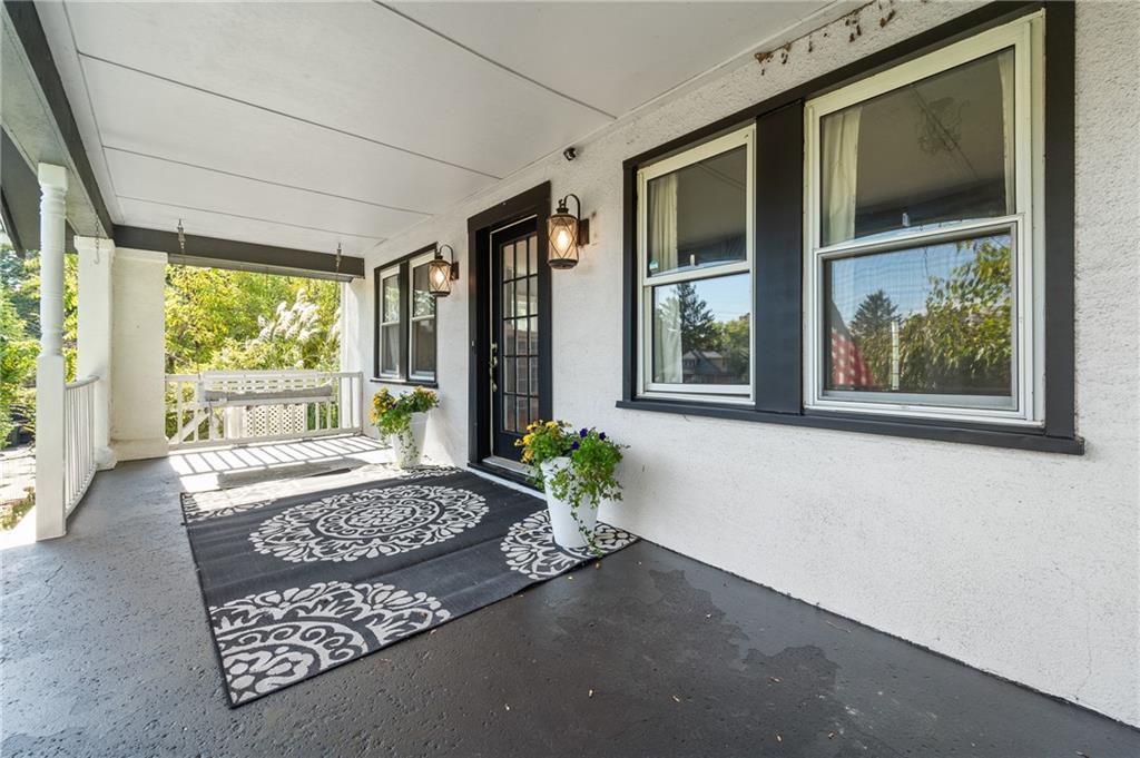221 Cochran Road Pittsburgh, PA 15228 - Photo 6 of 46 Gallery Image 6