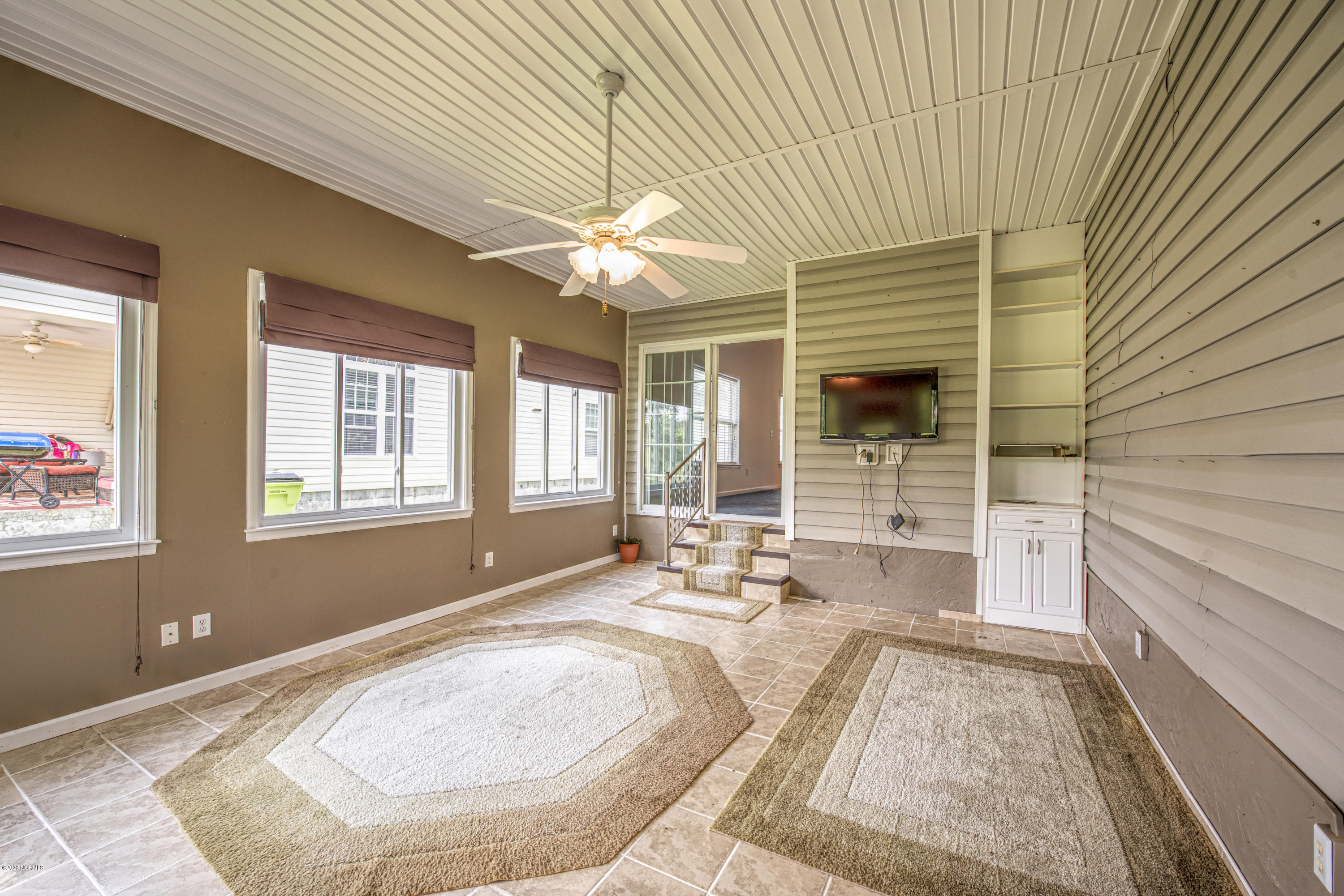 138 Bermuda View New Bern, NC 28560 - Photo 11 of 33 Sunroom