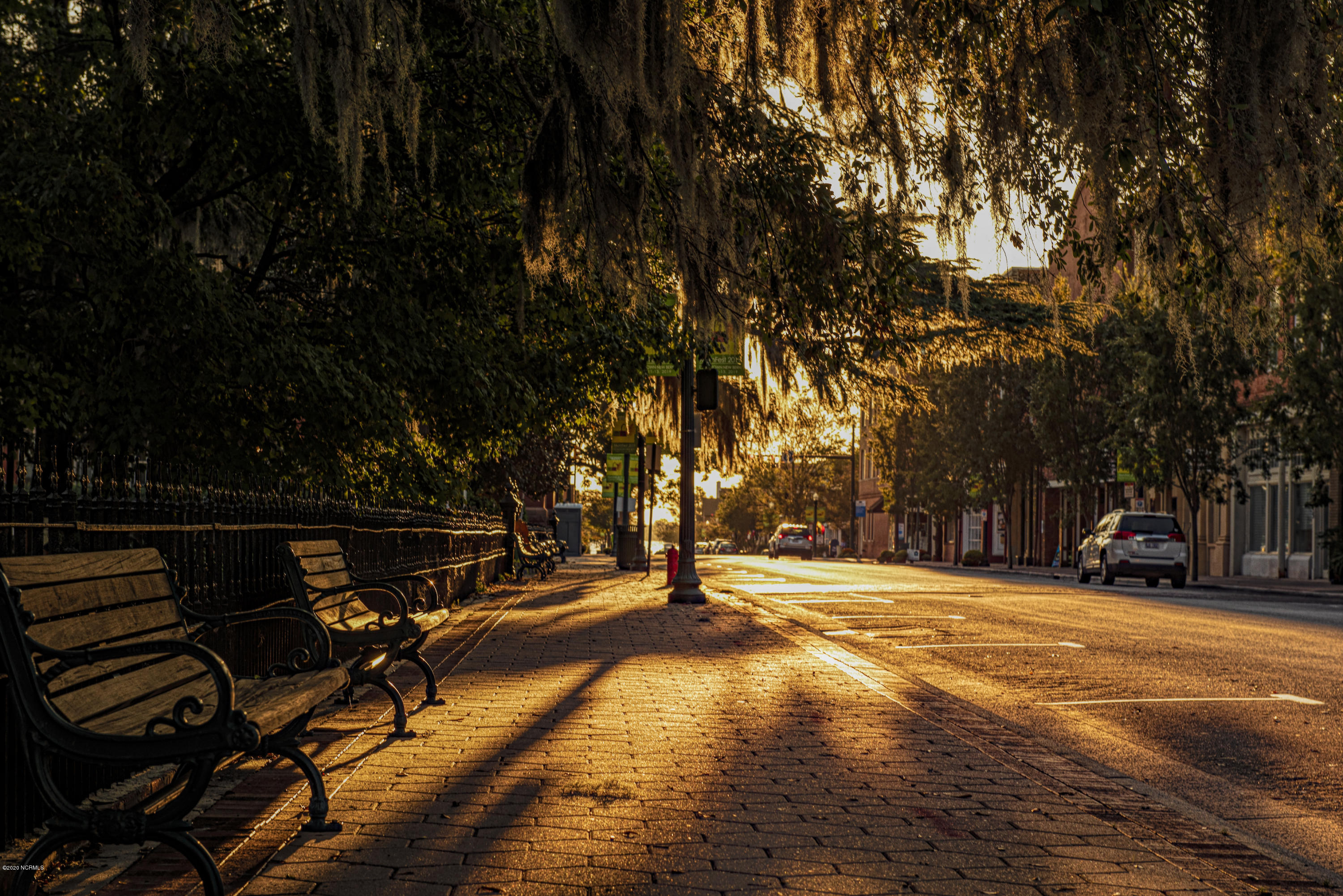 138 Bermuda View New Bern, NC 28560 - Photo 21 of 33 Benches on Pollock Street Downtown New Bern