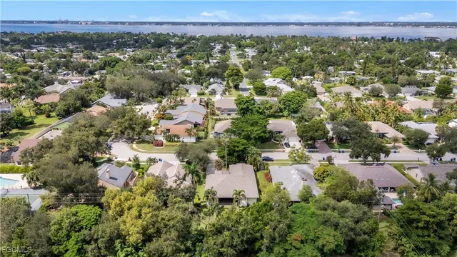 $2,399 | 1580 Argyle Drive, Fort Myers, FL 33919