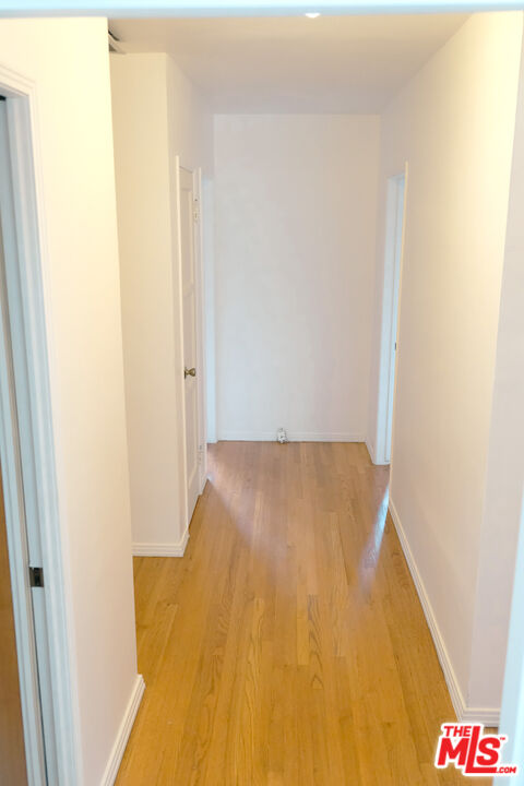 Undisclosed Address Los Angeles, CA 90066 - Photo 11 of 27