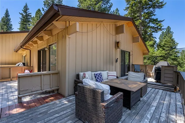 $890,000 | 321 Ski Way, Unit 119, Incline Village, NV 89451