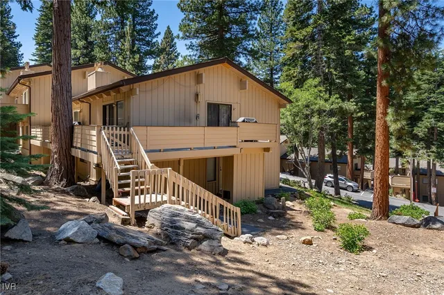 $890,000 | 321 Ski Way, Unit 119, Incline Village, NV 89451