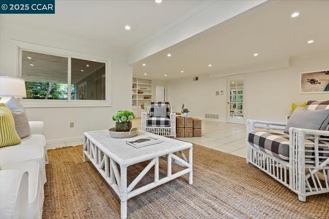 $1,895,000 | 24 Valencia Road, Orinda, CA 94563