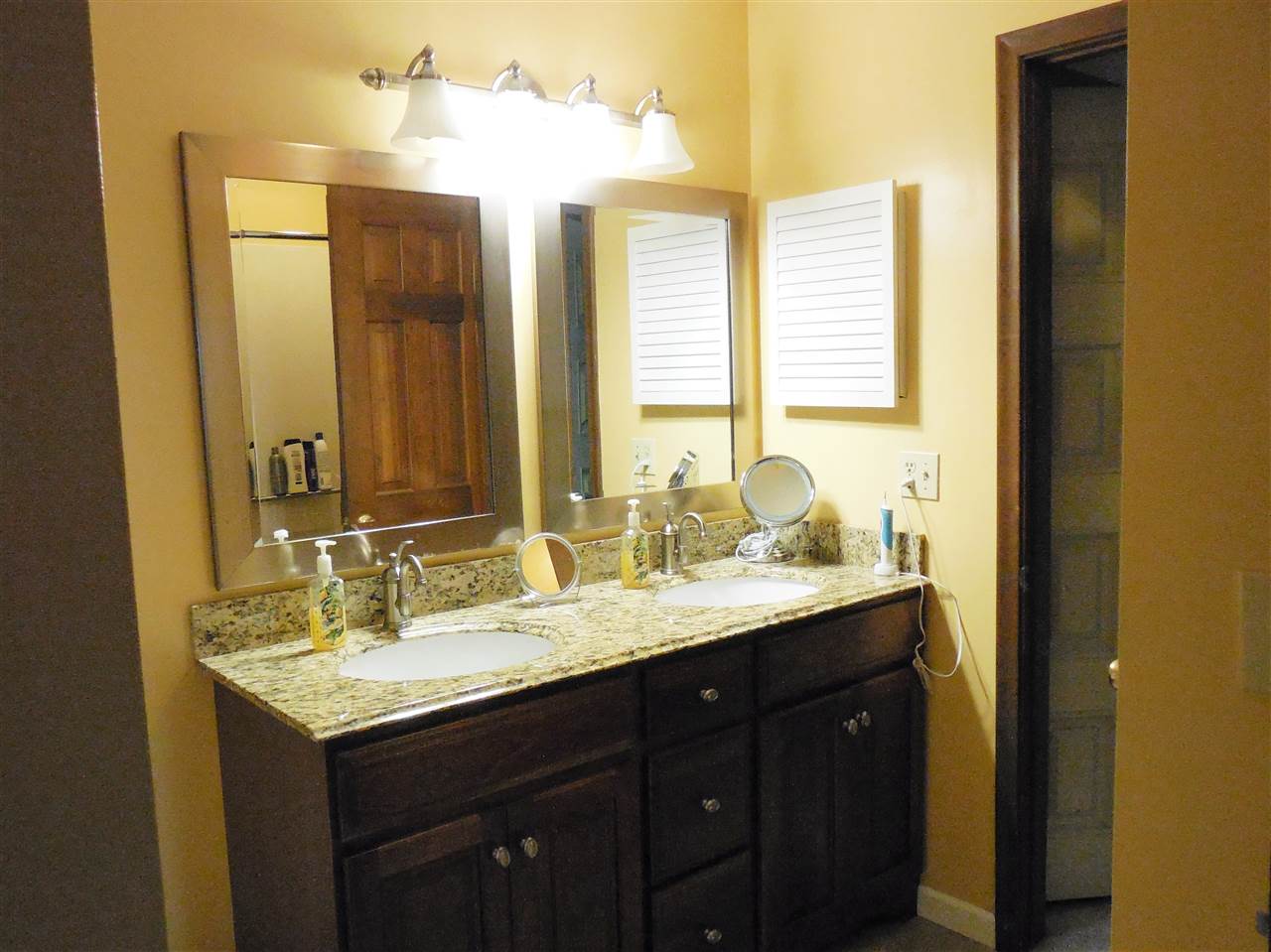9495 Busch Road Birch Run, MI 48415 - Photo 15 of 24