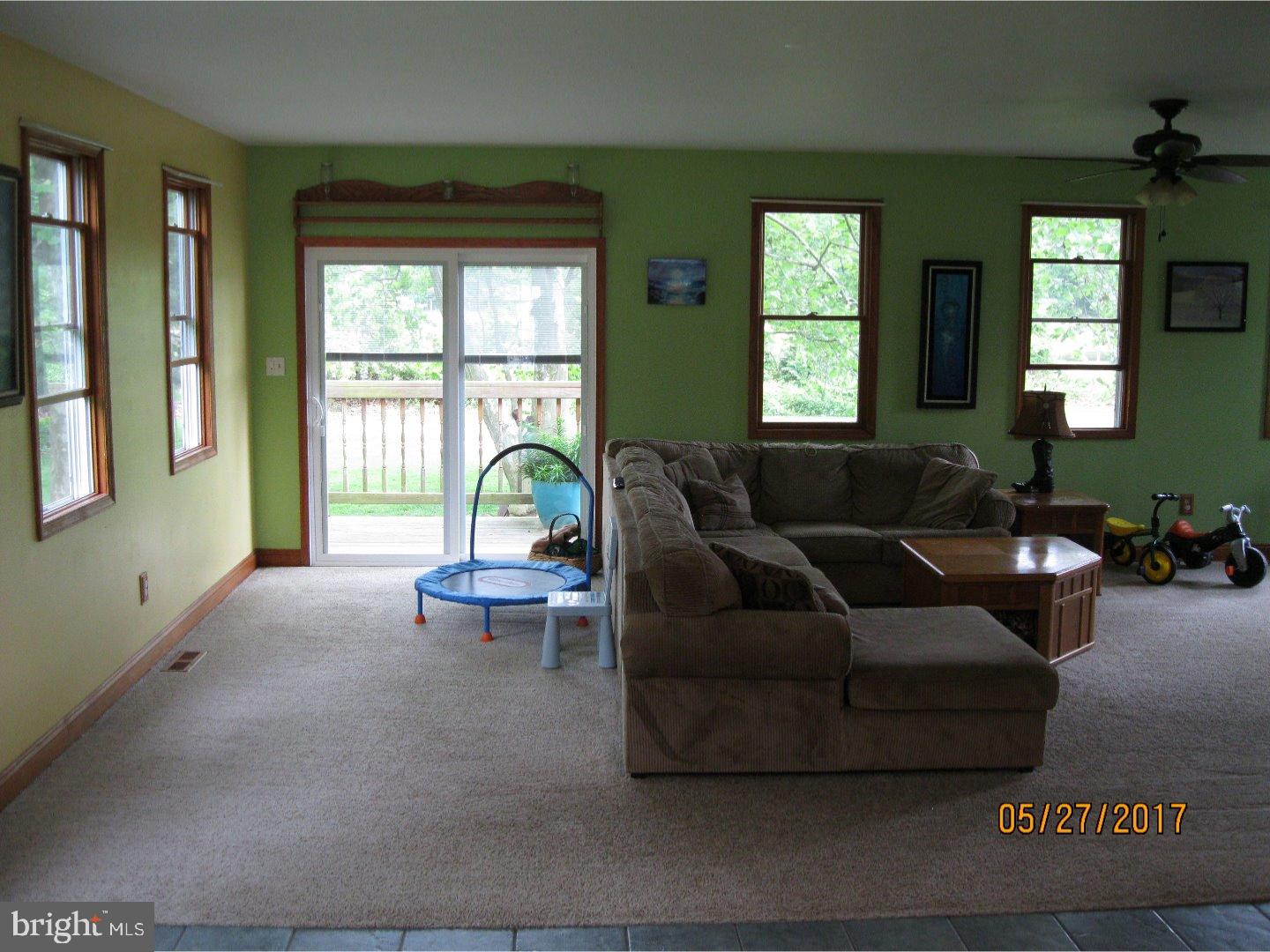 1122 Whitehall Road Newfield, NJ 08344 - Photo 11 of 24 Great Room