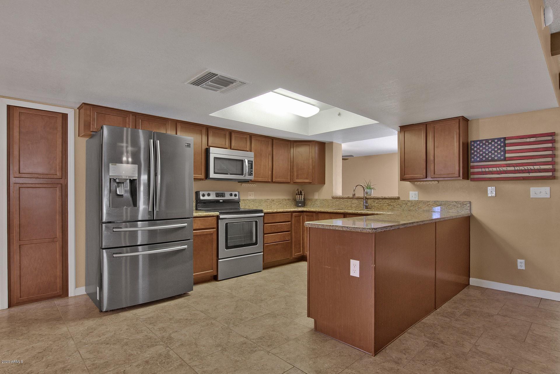 2121 East Decatur Street Mesa, AZ 85213 - Photo 4 of 17 Kitchen