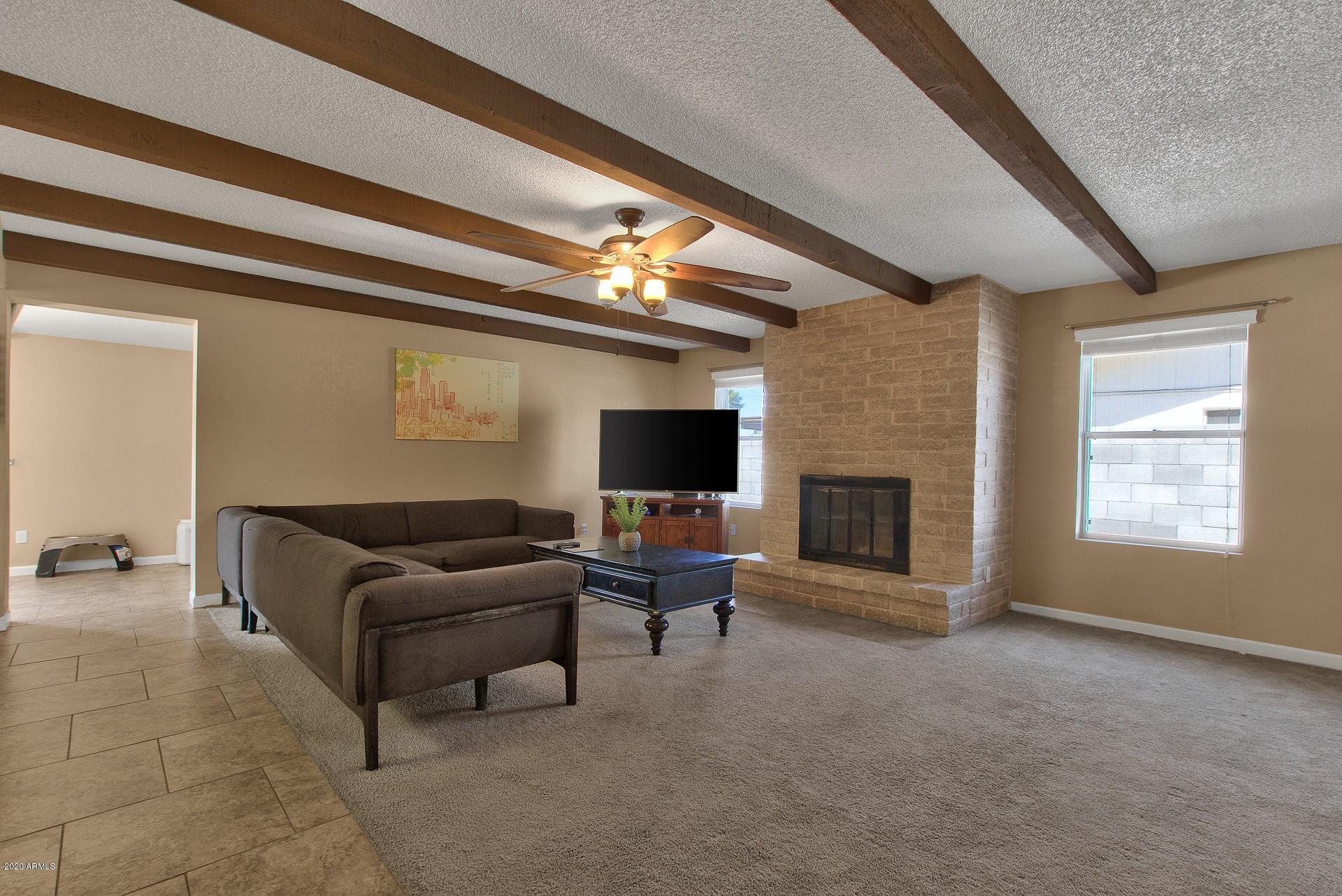 2121 East Decatur Street Mesa, AZ 85213 - Photo 5 of 17 Family Room