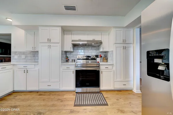 $2,800 | 2615 West 11th Street, Panama City, FL 32401