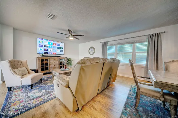 $2,800 | 2615 West 11th Street, Panama City, FL 32401