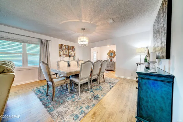 $2,800 | 2615 West 11th Street, Panama City, FL 32401