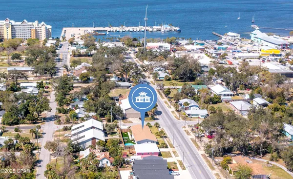 $2,800 | 2615 West 11th Street, Panama City, FL 32401