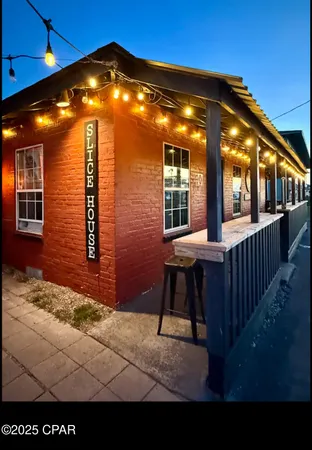 $2,800 | 2615 West 11th Street, Panama City, FL 32401