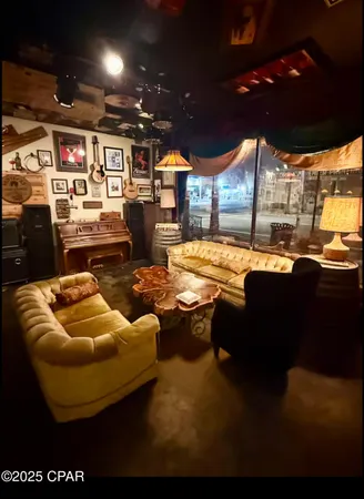 $2,800 | 2615 West 11th Street, Panama City, FL 32401