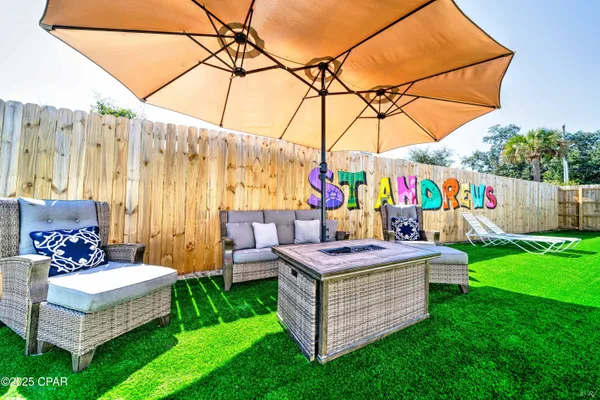 $2,800 | 2615 West 11th Street, Panama City, FL 32401