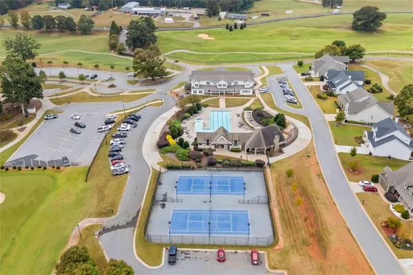 a house view with a outdoor space