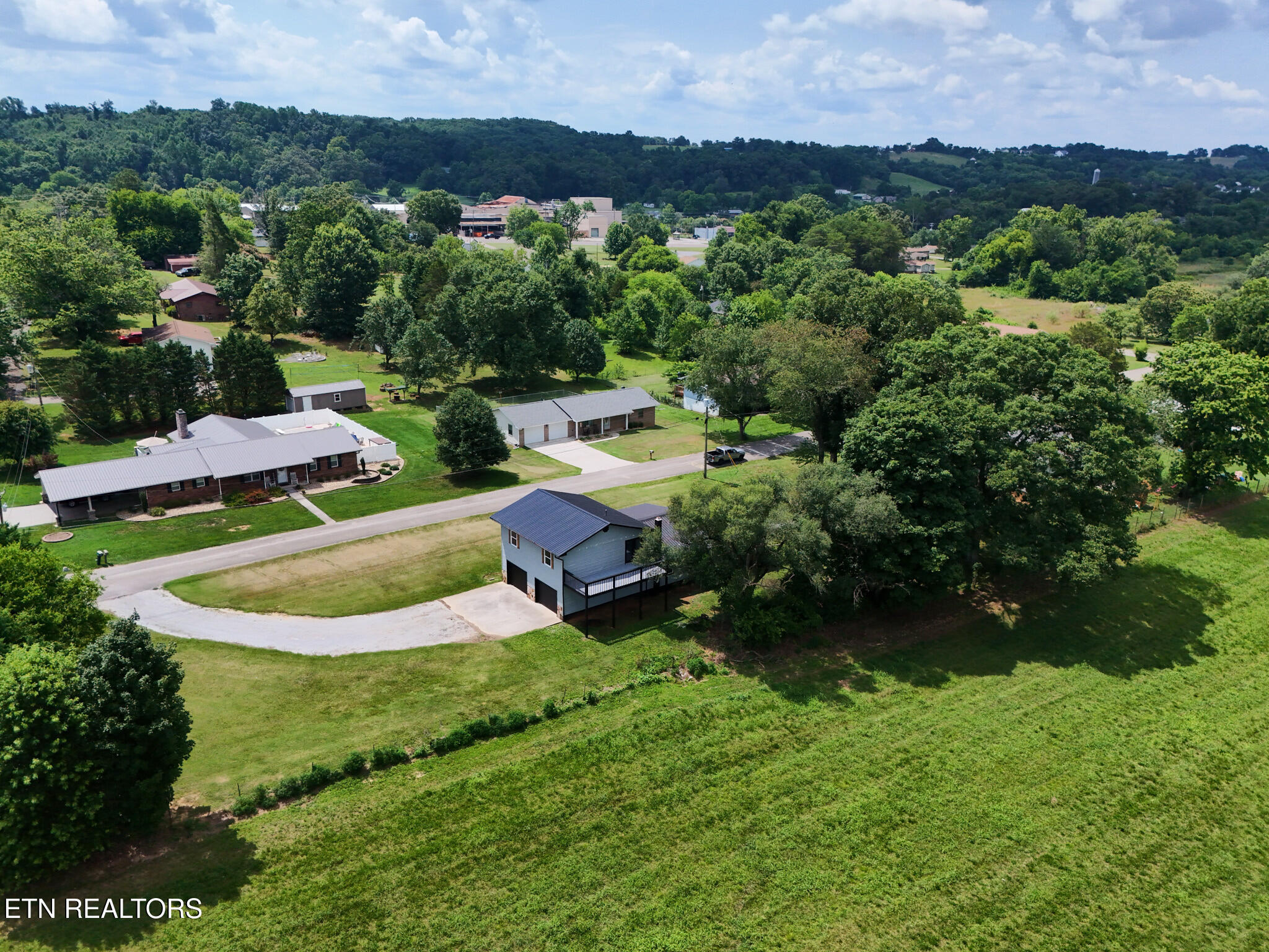 560 Rudd Road Greenback, TN 37742 - Photo 40 of 43 560 Rudd Rd Greenback, TN 17