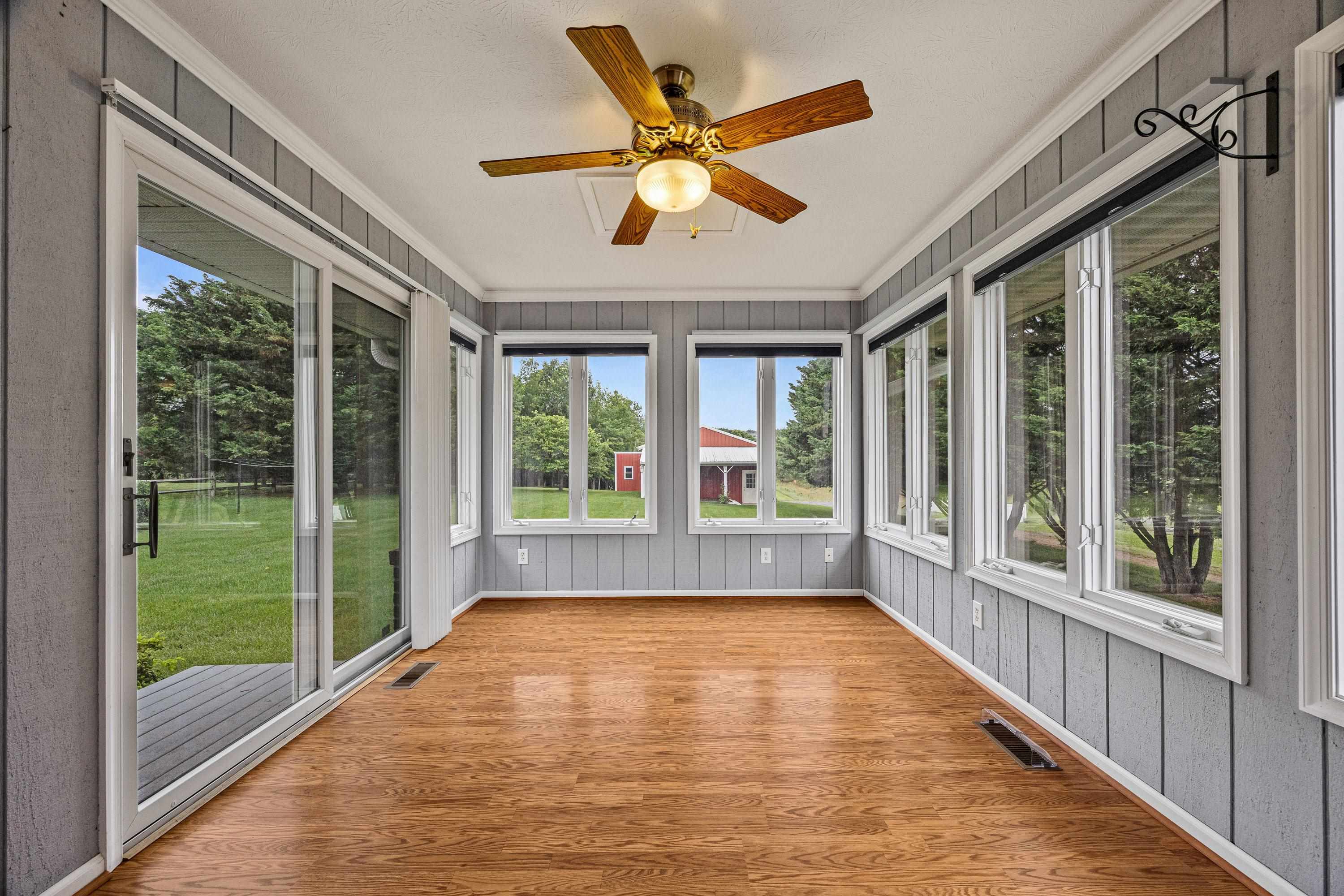 648 Boyers Road Harrisonburg, VA 22801 - Photo 24 of 75 Sunroom