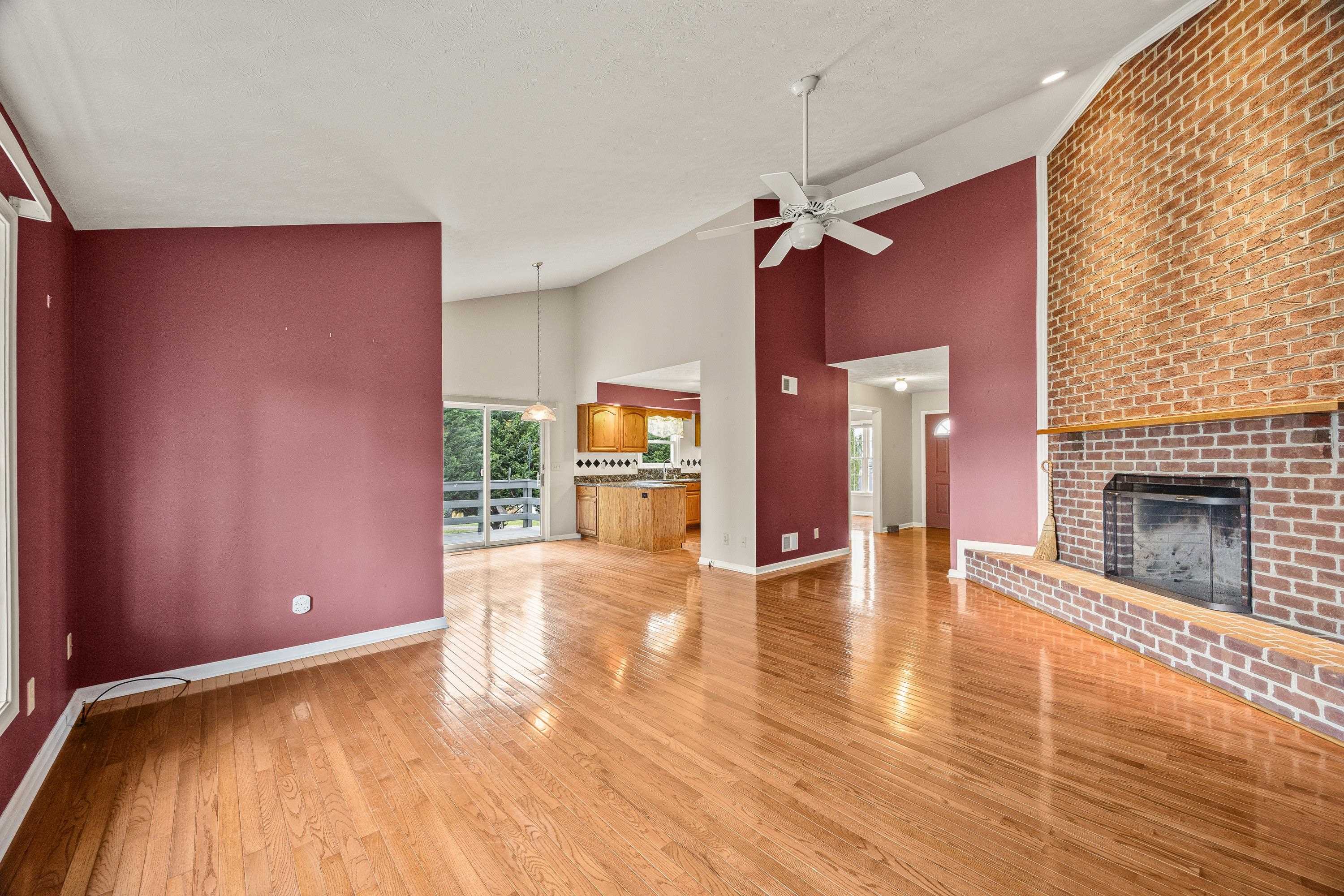 648 Boyers Road Harrisonburg, VA 22801 - Photo 7 of 75 Living Room