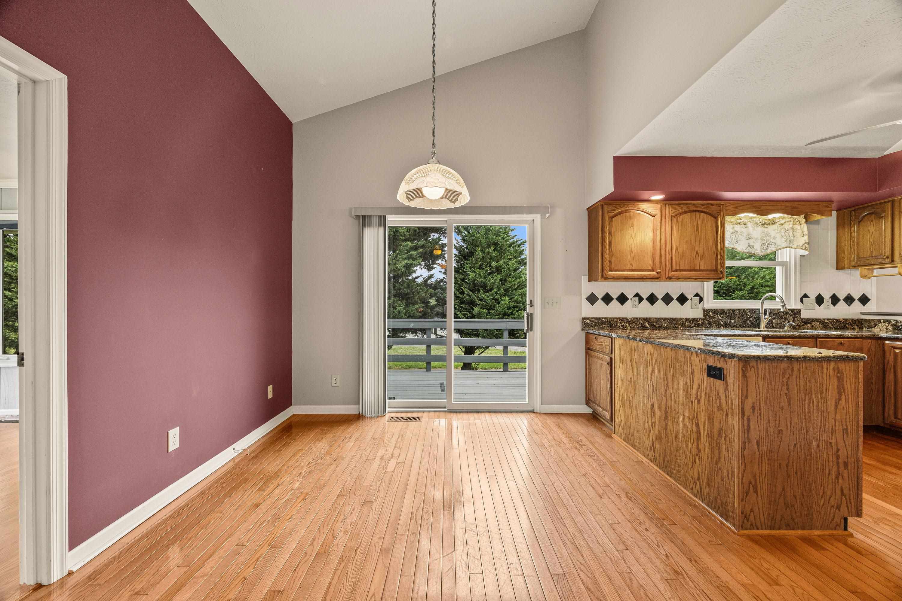 648 Boyers Road Harrisonburg, VA 22801 - Photo 9 of 75 Dining Area