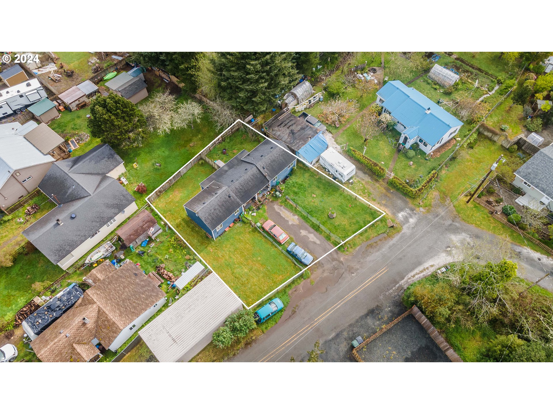 64379 Roy Road Coos Bay, OR 97420 - Photo 6 of 24 Gallery Image 6