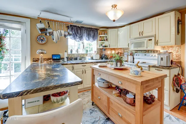 $575,000 | 756 Burt Road, Little Falls, NY 13365