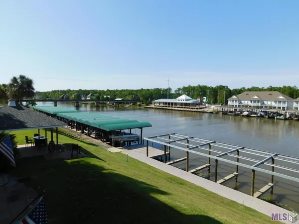 $1,400 | 12386 River Highlands Drive, Unit K, St. Amant, LA 70774