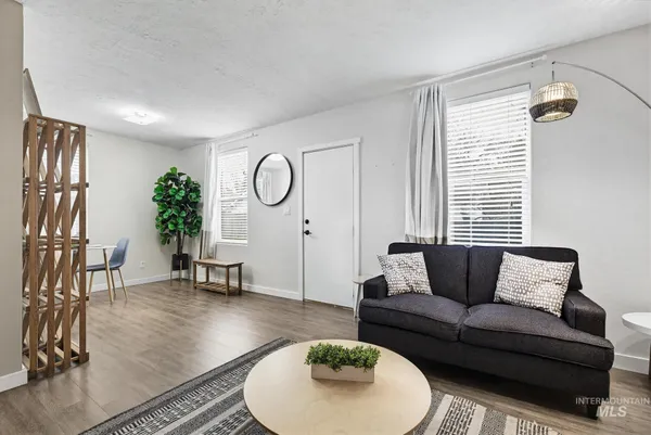 $1,200,000 | 2104 North 18th Street, Boise, ID 83702