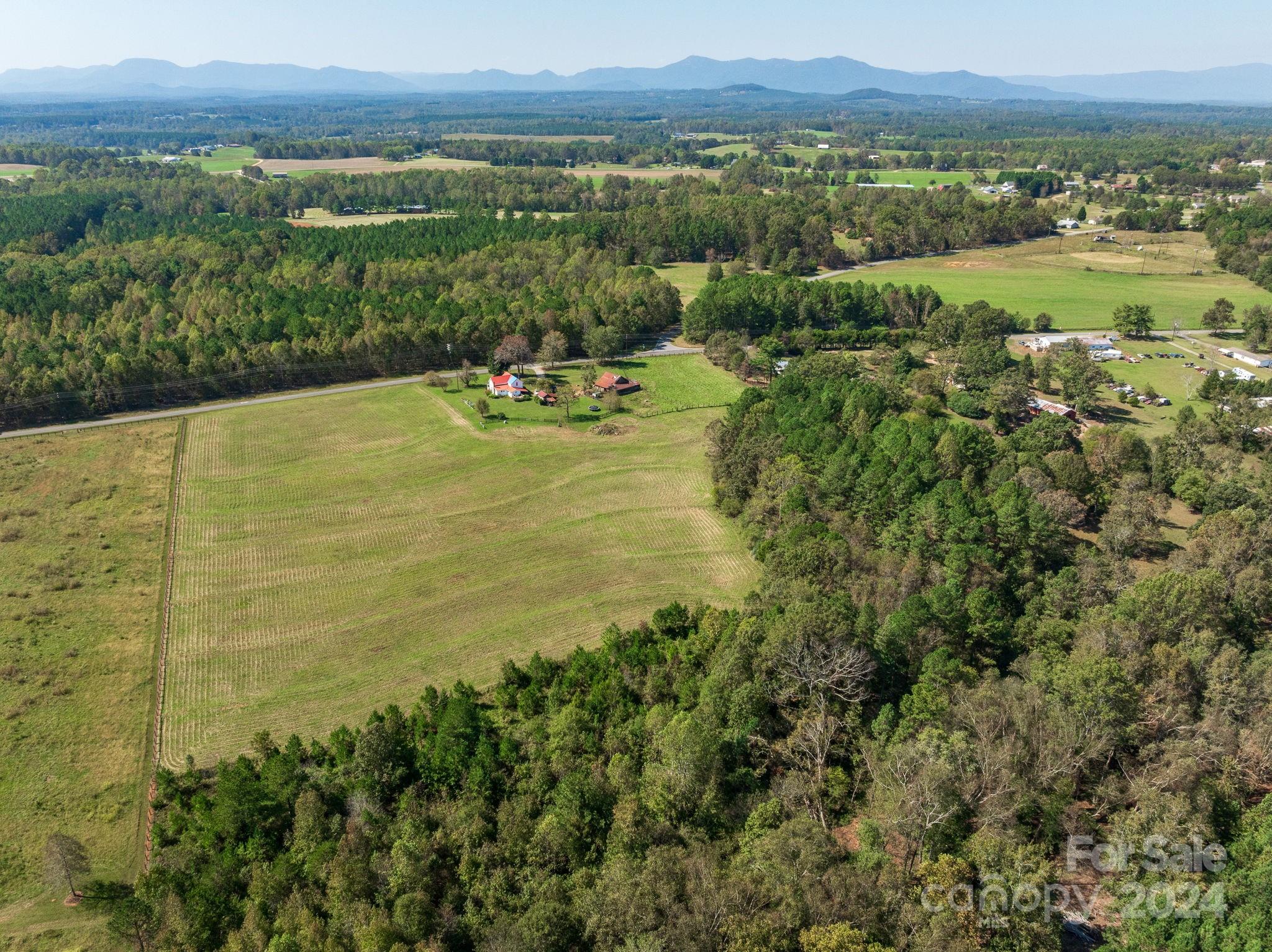 405 Mc Dowell Road Columbus, NC 28722 - Photo 17 of 20 Gallery Image 17