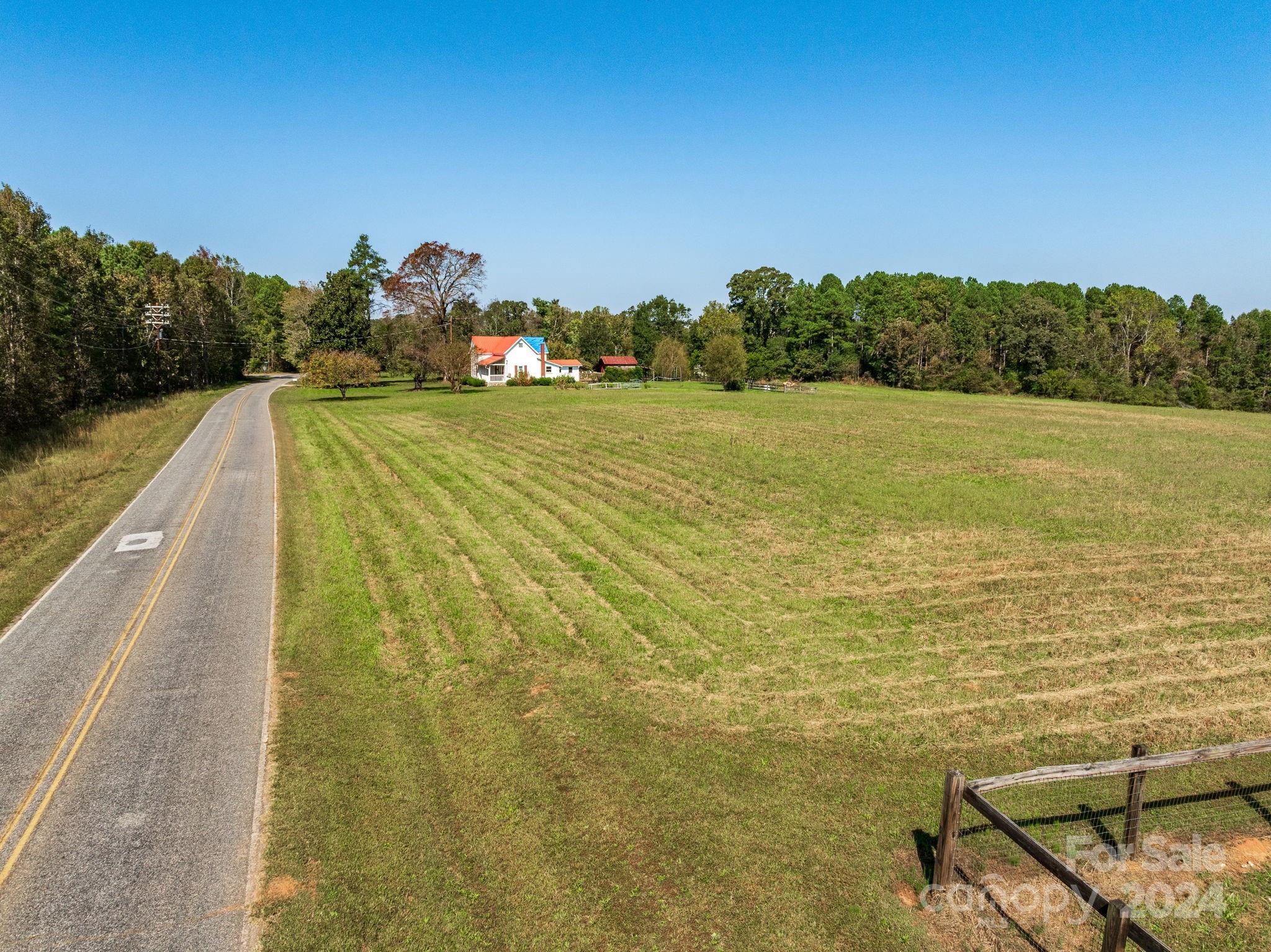 405 Mc Dowell Road Columbus, NC 28722 - Photo 4 of 20 Gallery Image 4