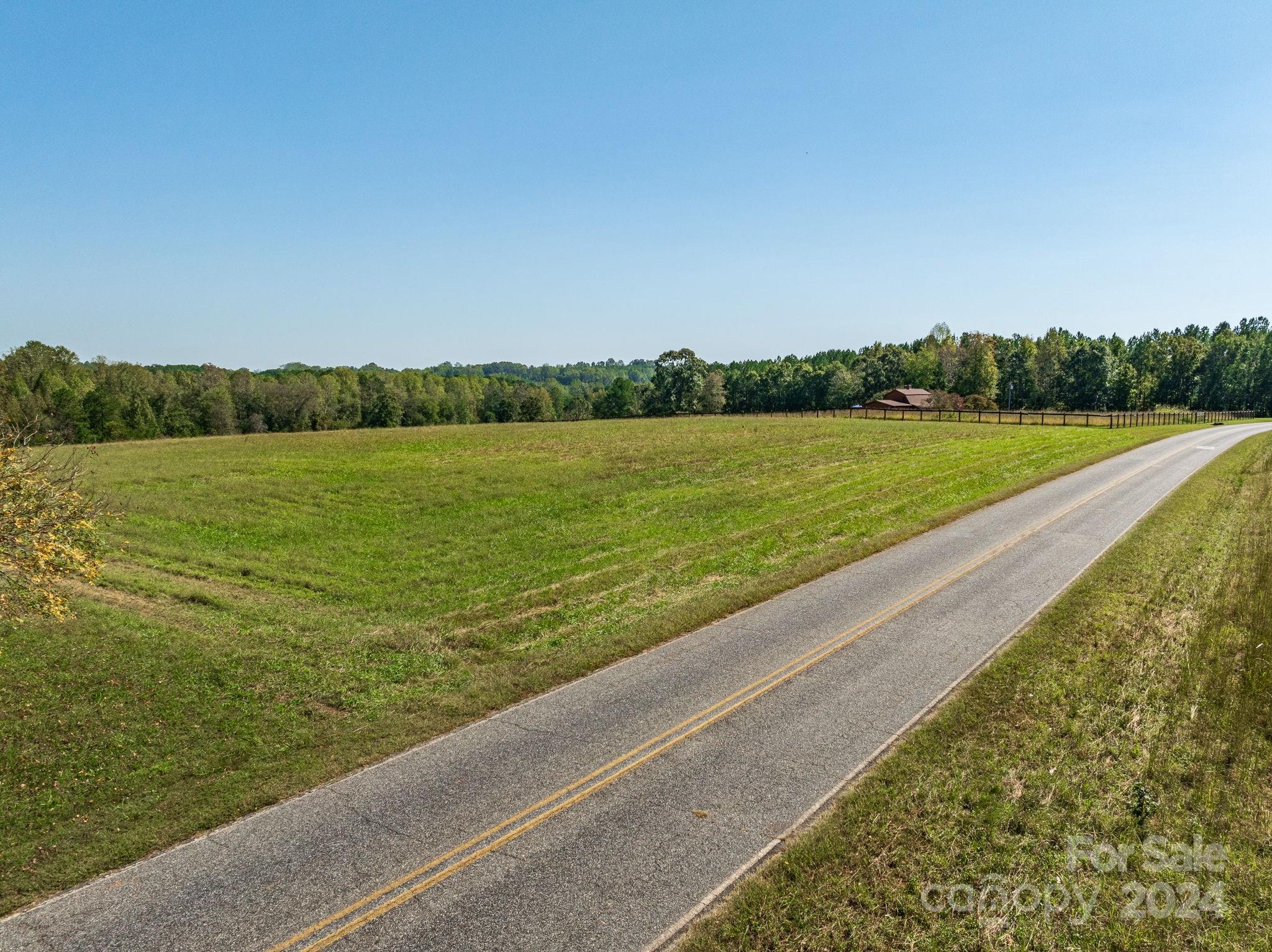 405 Mc Dowell Road Columbus, NC 28722 - Photo 5 of 20 Gallery Image 5