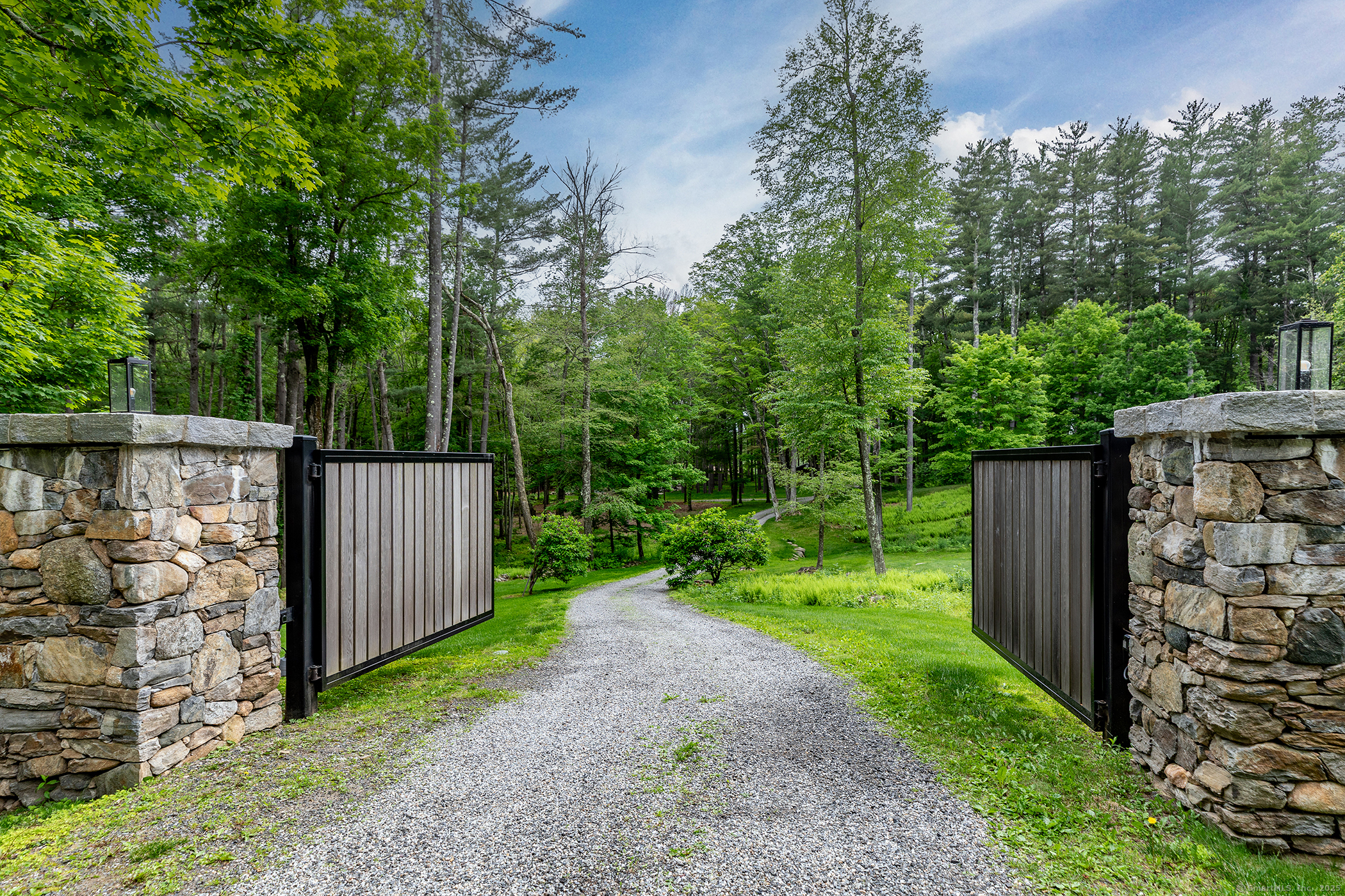 409 Northrup Street Bridgewater, CT 06752 - Photo 20 of 26