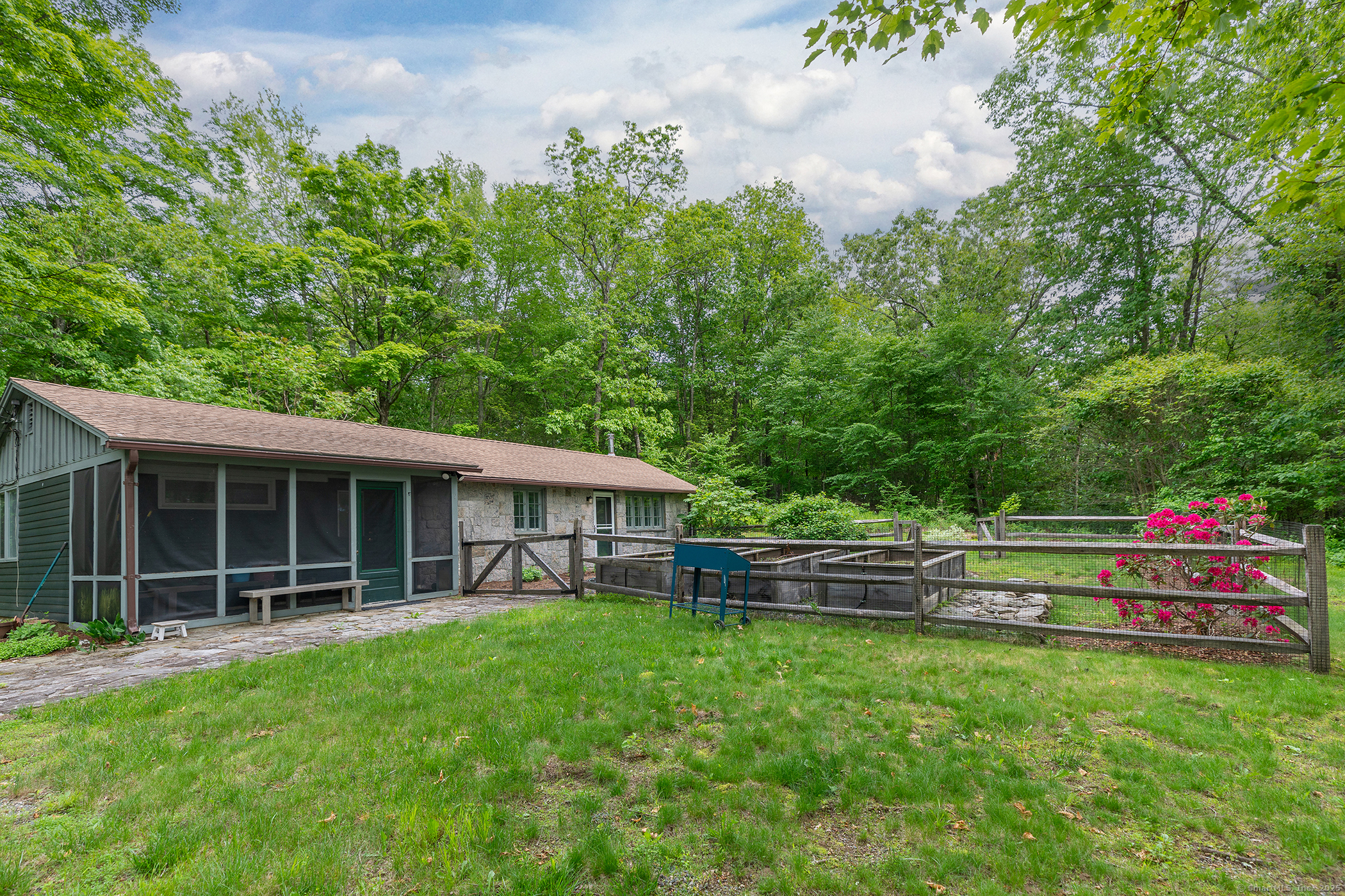 409 Northrup Street Bridgewater, CT 06752 - Photo 24 of 26