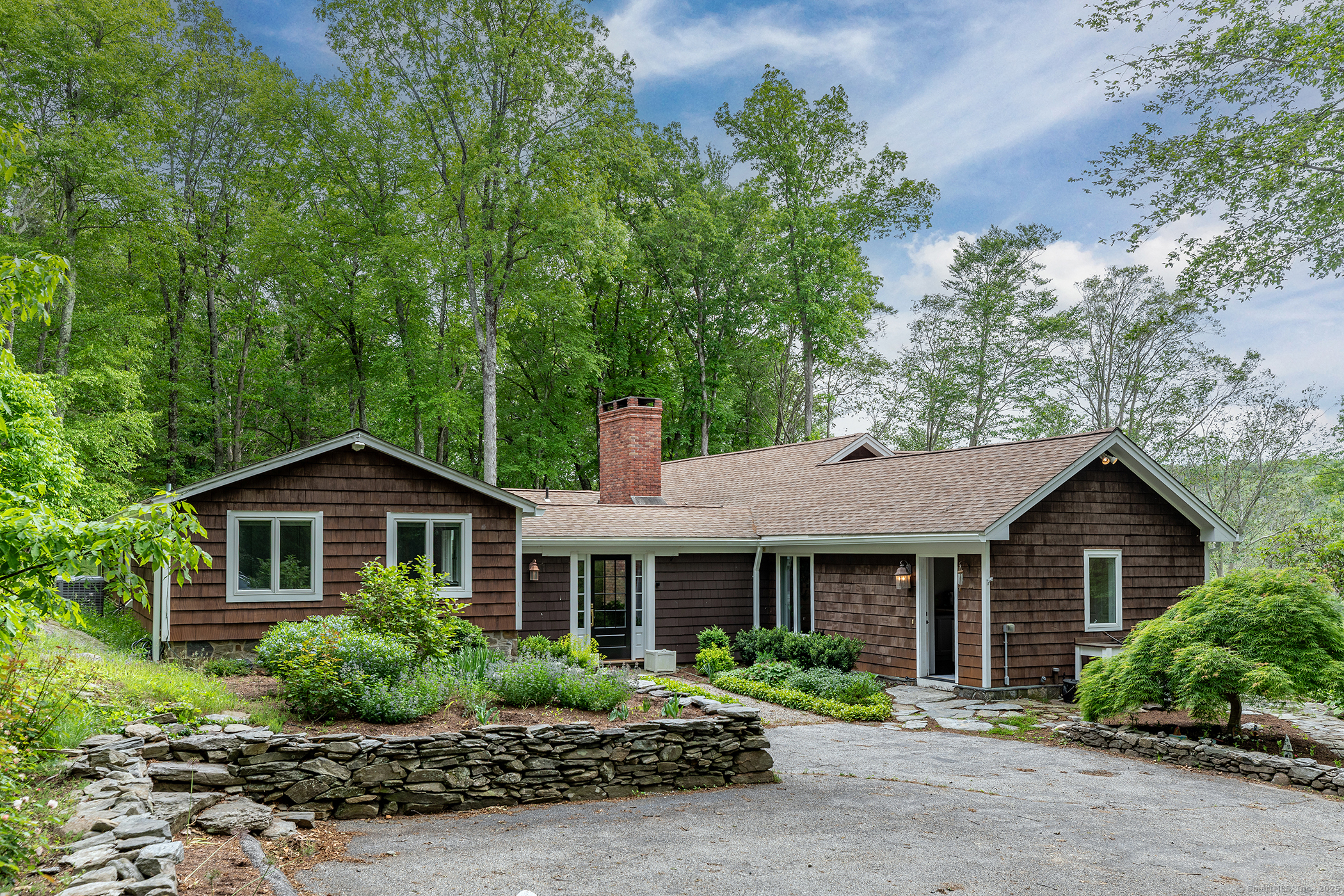 409 Northrup Street Bridgewater, CT 06752 - Photo 25 of 26