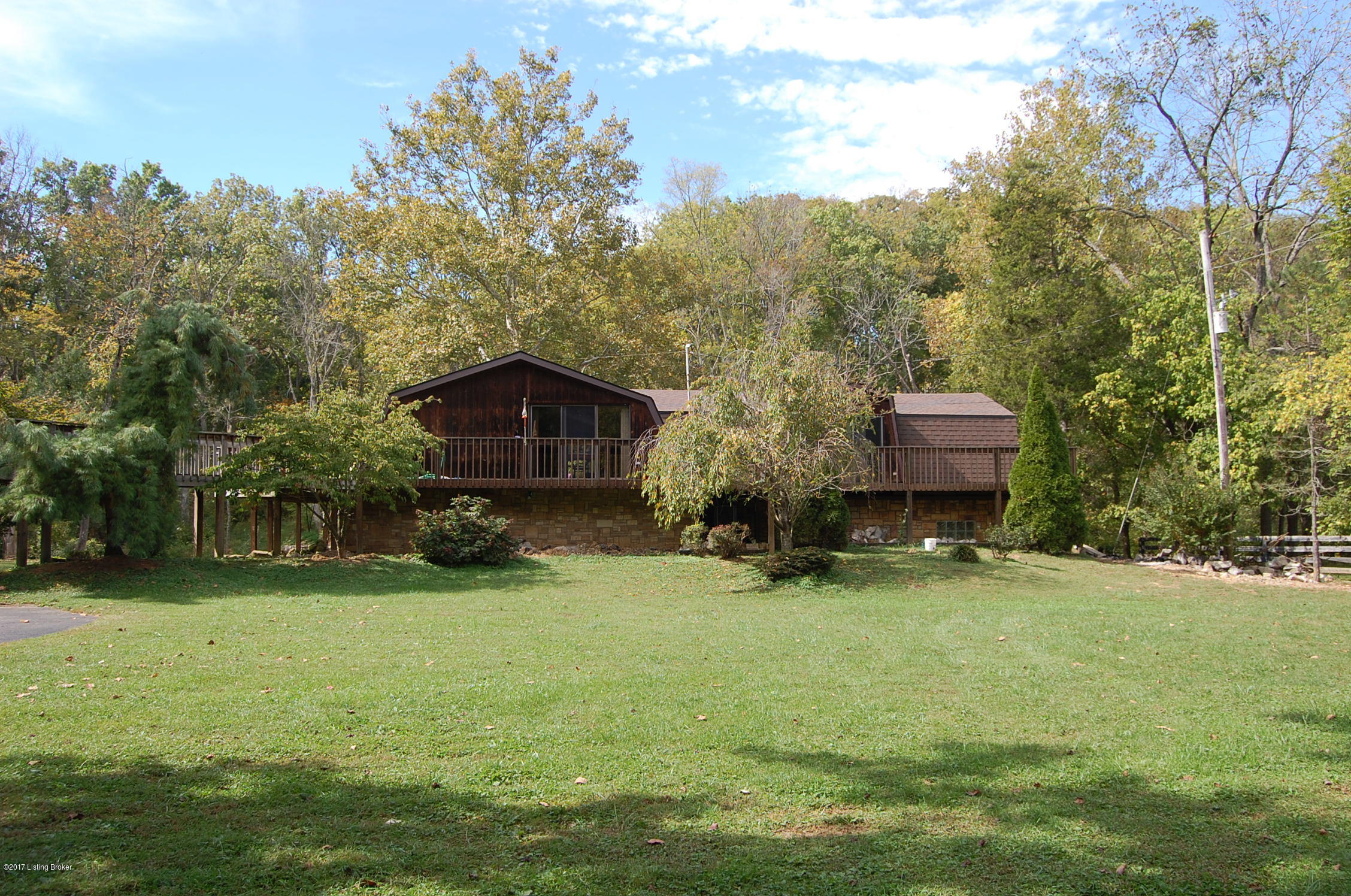 4108 Chenoweth Run Road Louisville, KY 40299 - Photo 1 of 59 DSC_1039