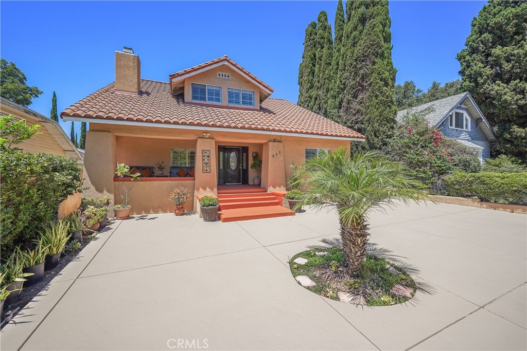 895 North Los Robles Avenue Pasadena, CA 91104 - Photo 3 of 58 front view