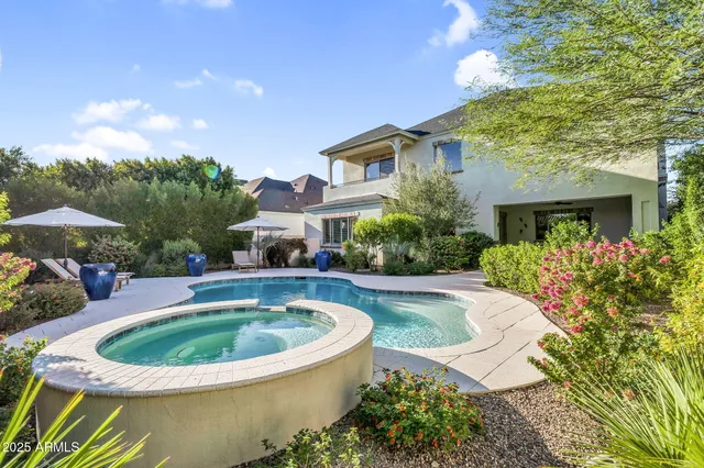 $1,469,000 | 625 West Echo Lane, Phoenix, AZ 85021