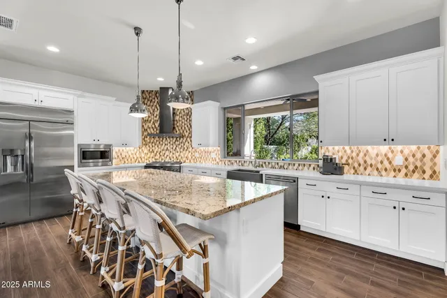 $1,469,000 | 625 West Echo Lane, Phoenix, AZ 85021