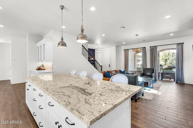 $1,469,000 | 625 West Echo Lane, Phoenix, AZ 85021