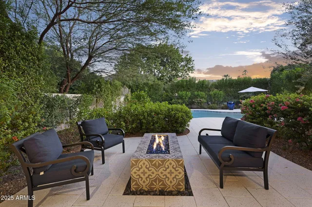 $1,469,000 | 625 West Echo Lane, Phoenix, AZ 85021