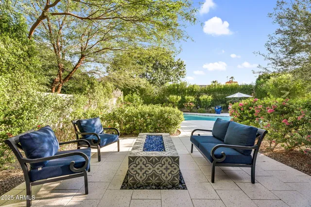 $1,469,000 | 625 West Echo Lane, Phoenix, AZ 85021