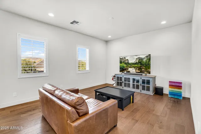 $1,469,000 | 625 West Echo Lane, Phoenix, AZ 85021