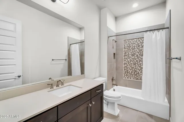 $1,469,000 | 625 West Echo Lane, Phoenix, AZ 85021