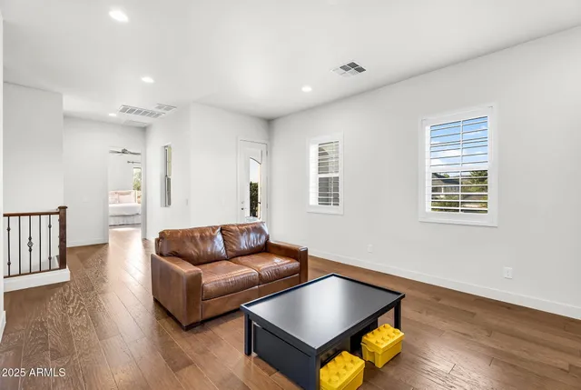 $1,469,000 | 625 West Echo Lane, Phoenix, AZ 85021