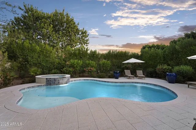 $1,469,000 | 625 West Echo Lane, Phoenix, AZ 85021