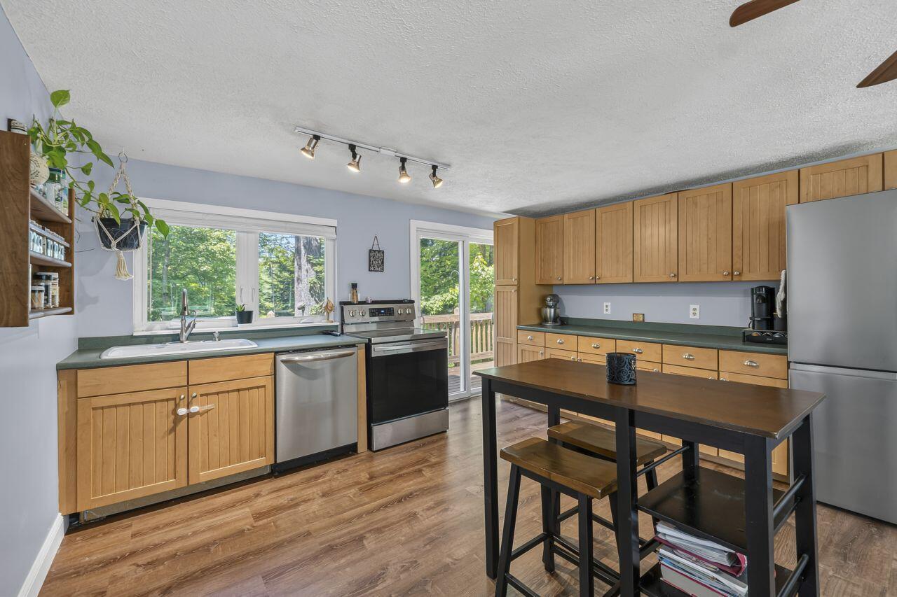 6 Page Brook Road Standish, ME 04084 - Photo 14 of 48 Kitchen