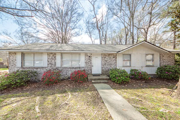 $1,725 | 200 Barshay Drive, Summerville, SC 29483
