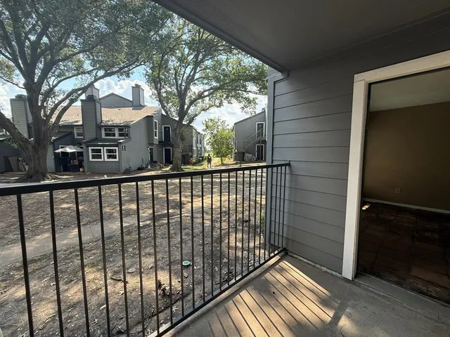 $810 | 9696 Walnut Street, Unit 606, Dallas, TX 75243