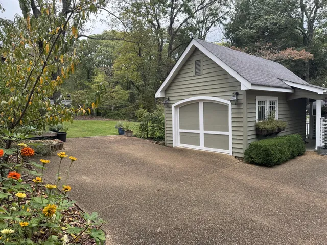 $649,000 | 106 Sunset Circle, Lookout Mountain, TN 37350