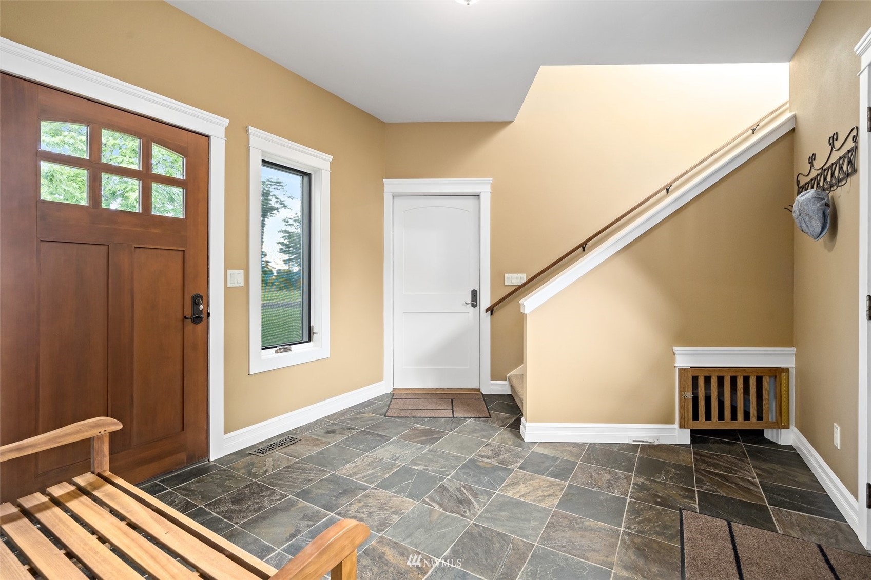 273 Galloway Road Touchet, WA 99360 - Photo 23 of 39 a view of an entryway